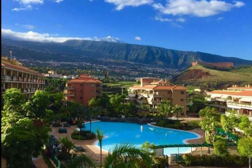 Apartamento Amplio �tico Con Terraza, Piscina Y Tv49 4k