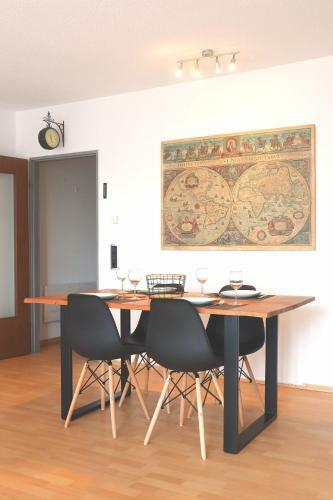 Cozy Apartment Mit Sonnenterrasse, Ofen & Netflix