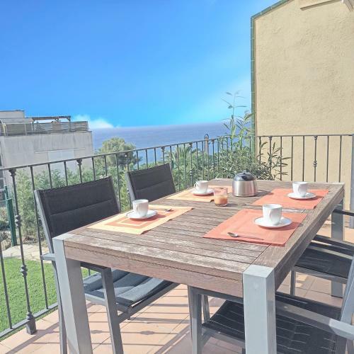 Casa Pareada Con Vistas Y Piscina Comunitaria