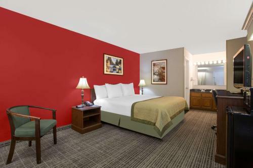 Hotel Baymont Inn & Suites