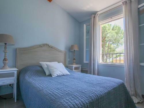 Spacious Holiday Home In Grimaud With Large Garden