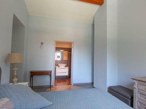 Spacious Holiday Home In Grimaud With Large Garden