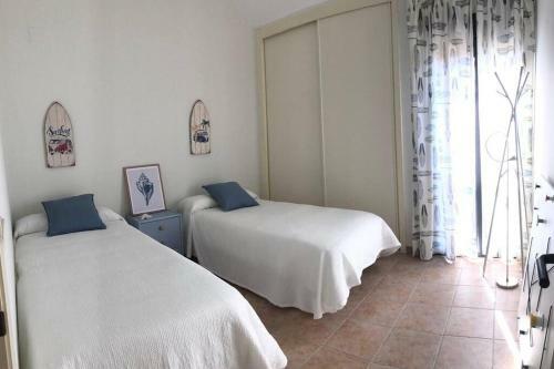 Sol, Playa Y Golf En Urbanizaci�n De Lujo.