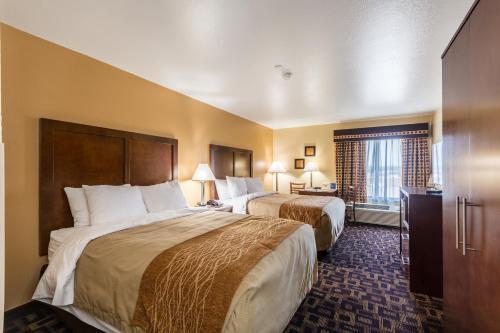 Hotel Baymont Inn & Suites - North Aurora