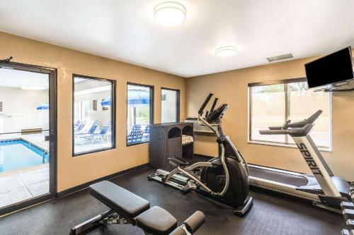 Hotel Baymont Inn & Suites - North Aurora