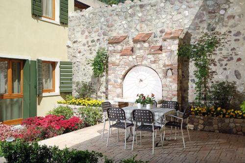 Apartamento Residence Borgo Mondragon