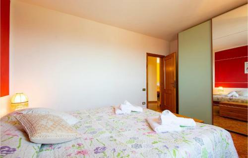 Nice Apartment In Lamporecchio With Wifi And 2 Bedrooms