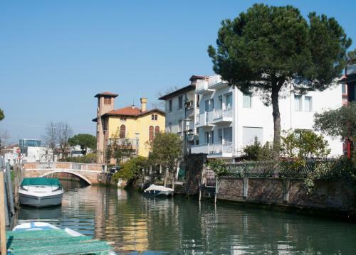 Hostal Villa Venice Movie