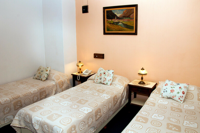 Tomaso Di Savoia Hotel