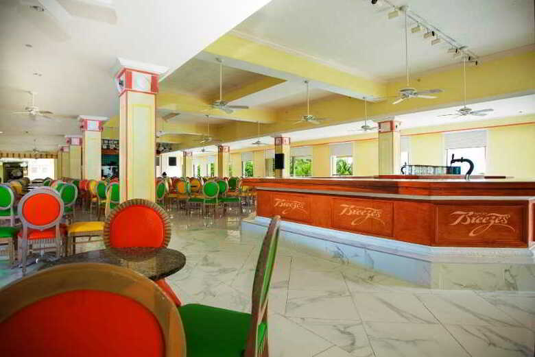 Hotel Superclubs Breezes Bahamas