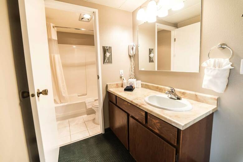 Hotel America's Best Value Inn & Sui