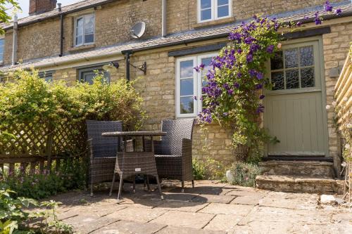 Stunning 2-bed Cottage In Fordwells