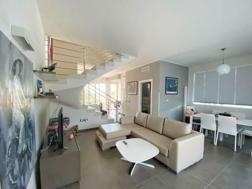 Two Villas Attached For Up To 14 Guests