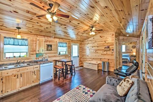Scenic Cabin About 2 Mi To Nolin Lake State Park!