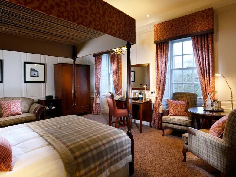 Hotel Macdonald Houstoun House