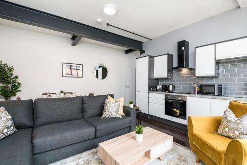 Charming 3bed Manhattan Style Apt With Large Roof Terrace, Parking And Netflix