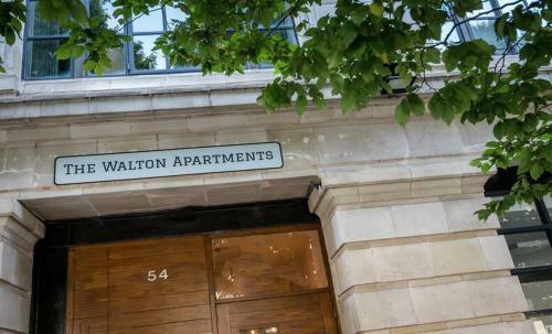 Charming 3bed Manhattan Style Apt With Large Roof Terrace, Parking And Netflix