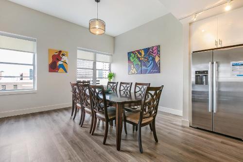 Apartamento Urban Condos With City Views