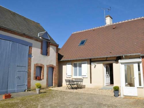 G�te Coullons, 3 Pi�ces, 4 Personnes - Fr-1-590-16