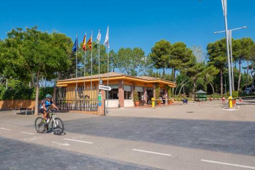 Vacanceselect Mobil Homes - Camping Santa Elena Ciutat
