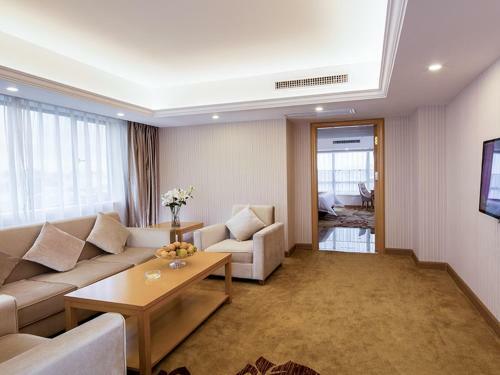 Vienna International Hotel Zhongshan Torch Development Zone