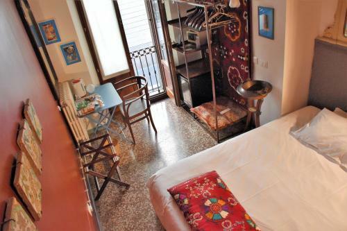 Hostal Ca' Monteggia Guest House