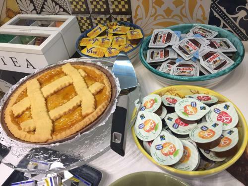 Hostal Enjoy Milano Skyline