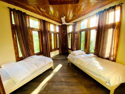 Hotel Mana Sau Resort Hunza