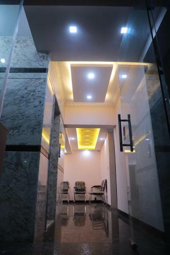 Hotel Monarch Stays Gandhi Nagar