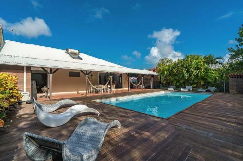Villa La Luz : 3ch, Piscine Plage De La Pointe Marin � 350m