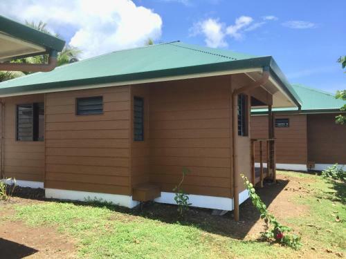 Bed & Breakfast Fare Anuanua