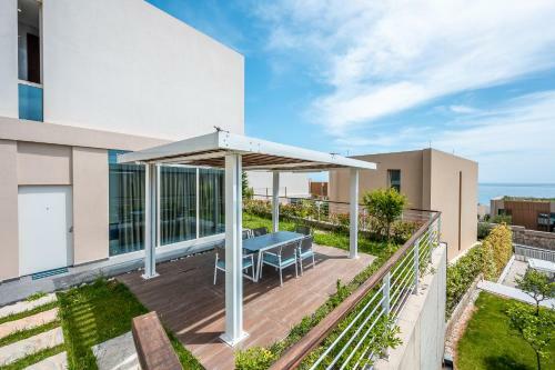Atomium Twin Villas