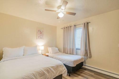 Hostal Centrally Located Coffee Bar And Comfort