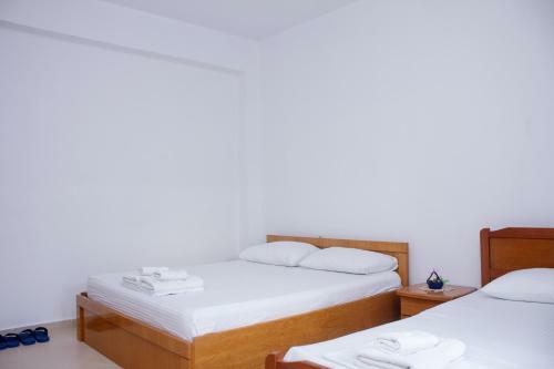 Hostal Rent Rooms Villa Ismolli