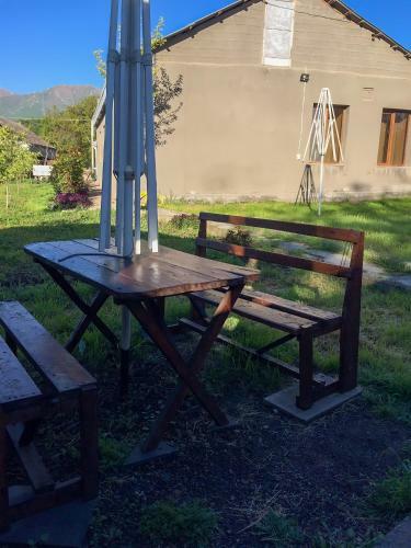 Hostal Tatev Emma B&B
