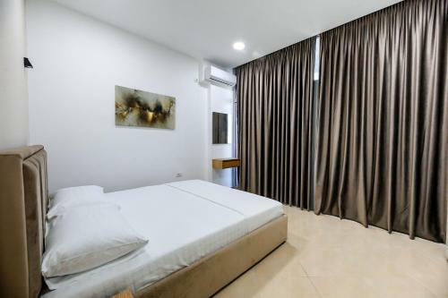 Hotel Dhoma Me Qera Vlore Albania