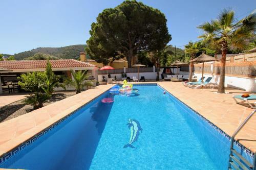 Tess Villa El Mirador