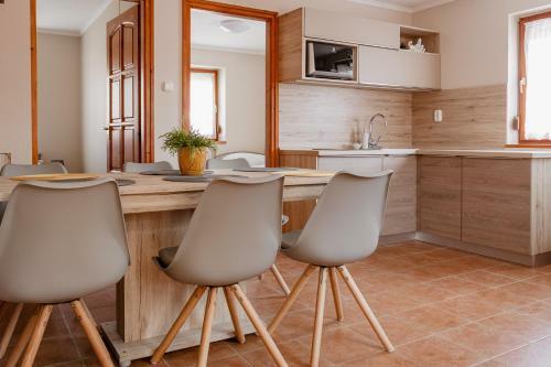 Kotyog� Apartmanok, Bog�cs