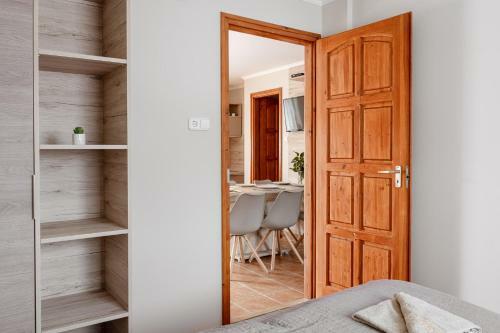 Kotyog� Apartmanok, Bog�cs