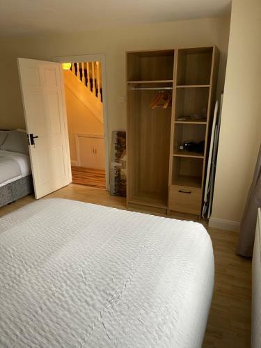 Cosy Cosh House