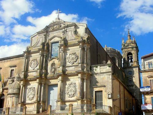 La Casa Del Conte Ruggero Caltagirone Sicilia
