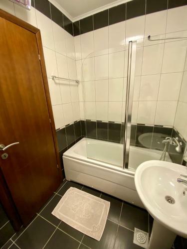 Lana Apartment Petrovac