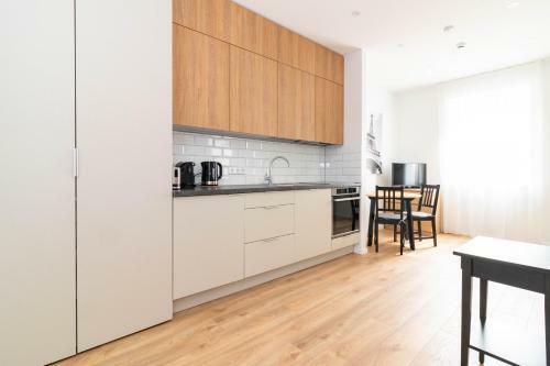 Top Street One Apartments, By Cohost