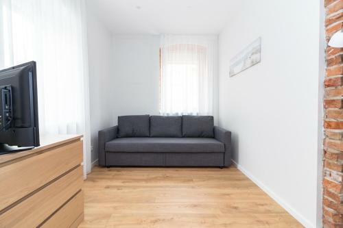 Top Street One Apartments, By Cohost
