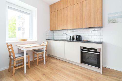 Top Street One Apartments, By Cohost