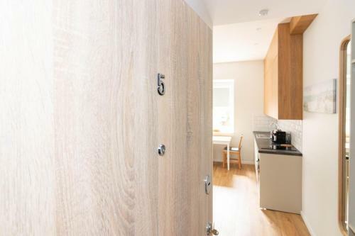 Top Street One Apartments, By Cohost