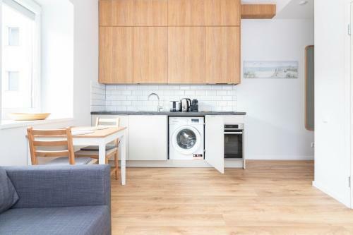 Top Street One Apartments, By Cohost