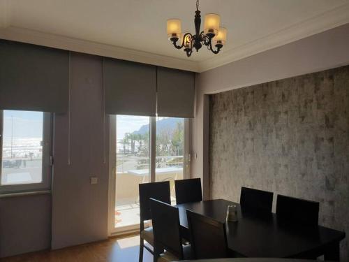 Apartamento Luxury Home With A Sea And Castle View At Centre