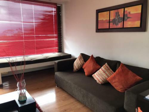 M402- Apartaestudio Tipo Loft En El Norte (av 19)
