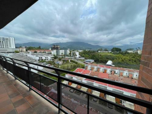 M402- Apartaestudio Tipo Loft En El Norte (av 19)